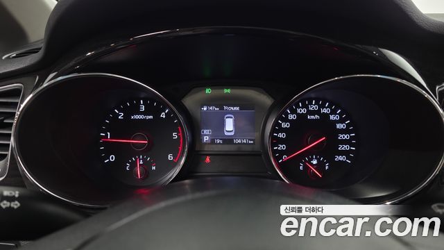 Kia Carnival 9-Seater Prstige 2019 — фото 8