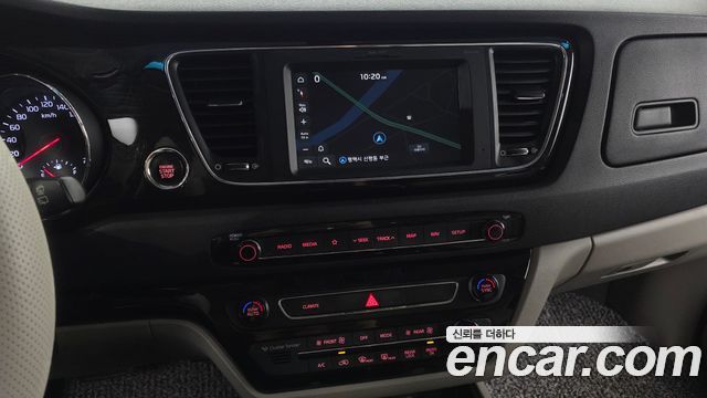Kia Carnival 9-Seater Prstige 2019 — фото 18