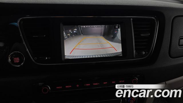 Kia Carnival 9-Seater Prstige 2019 — фото 19