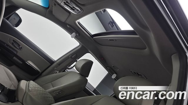 Kia Carnival 9-Seater Prstige 2019 — фото 23