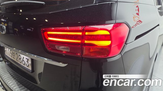 Kia Carnival 9-Seater Prstige 2019 — фото 29
