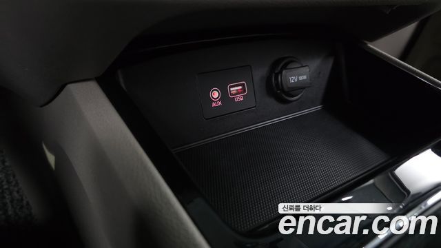 Kia Carnival 9-Seater Prstige 2019 — фото 33