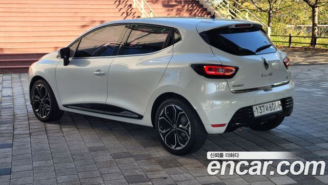 Renault Korea Clio Intens 2018 — фото 5