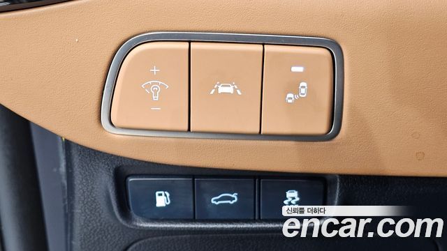 Hyundai Grandeur Hybrid (IG) Exclusive Special 2018 — фото 13