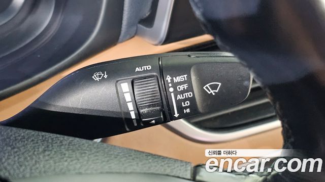 Hyundai Grandeur Hybrid (IG) Exclusive Special 2018 — фото 30