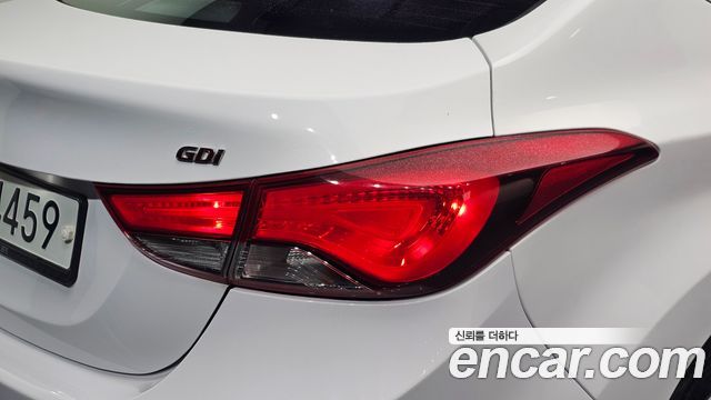 Hyundai Avante 1.6 GDi Smart Standard 2015 — фото 23