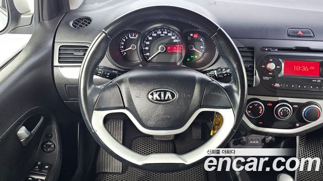 Kia Morning Deluxe Trendy 2014 — фото 15