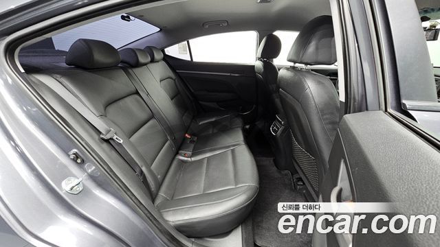 Hyundai Avante (AD) 1.6 GDI Smart 2017 — фото 12