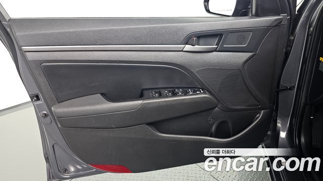 Hyundai Avante (AD) 1.6 GDI Smart 2017 — фото 24