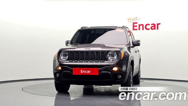 Jeep Renegade 2.0 Diesel Tailhawk AWD 2017 — фото 3