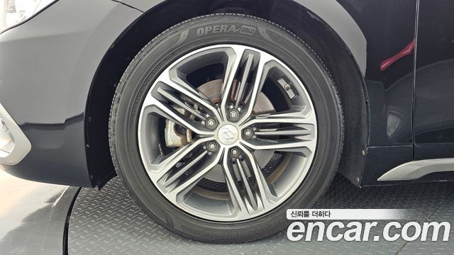 Hyundai Grandeur (IG) 2.4 Premium Special 2017 — фото 5