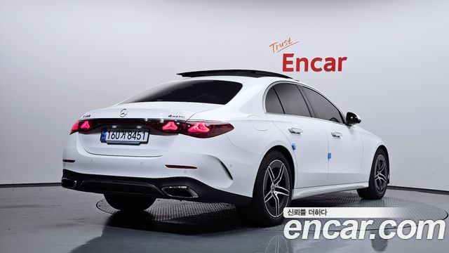 Mercedes-Benz E-Class (W214) E300 4MATIC AMG Line 2024 — фото 2