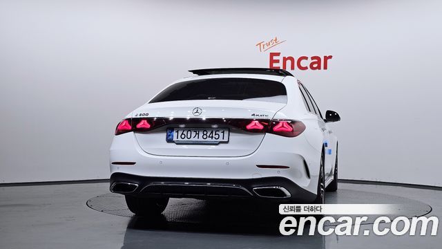 Mercedes-Benz E-Class (W214) E300 4MATIC AMG Line 2024 — фото 4