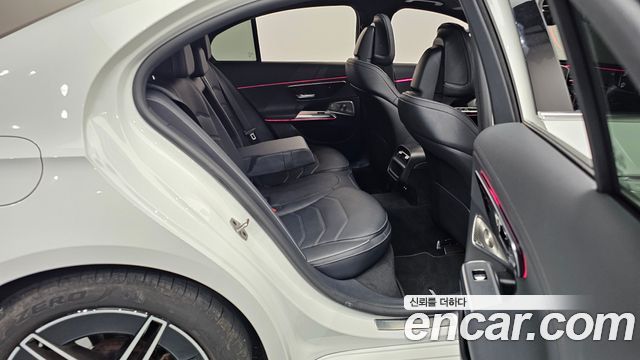 Mercedes-Benz E-Class (W214) E300 4MATIC AMG Line 2024 — фото 11