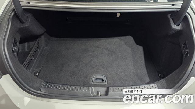 Mercedes-Benz E-Class (W214) E300 4MATIC AMG Line 2024 — фото 20