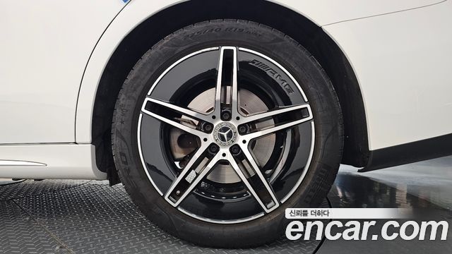 Mercedes-Benz E-Class (W214) E300 4MATIC AMG Line 2024 — фото 21