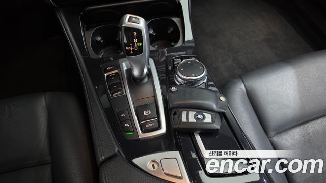 BMW 5 Series (F10) 520d M Aero Dynamic 2016 — фото 9