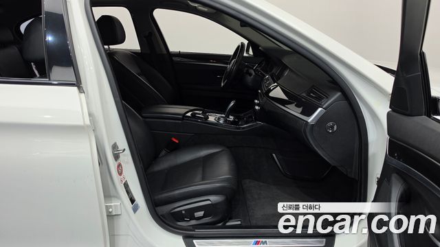 BMW 5 Series (F10) 520d M Aero Dynamic 2016 — фото 11