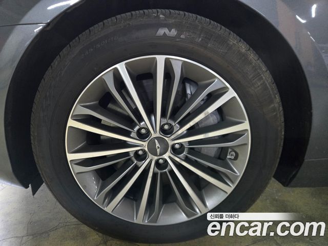 Genesis EQ900 3.8 GDI AWD Premium Luxury 2016 — фото 24
