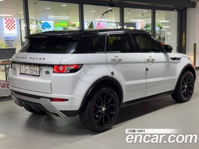 Land Rover Range Rover Evoque 2.2 SD4 Dynamic 2015 — фото 4