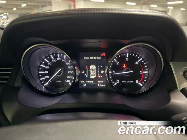 Land Rover Range Rover Evoque 2.2 SD4 Dynamic 2015 — фото 9