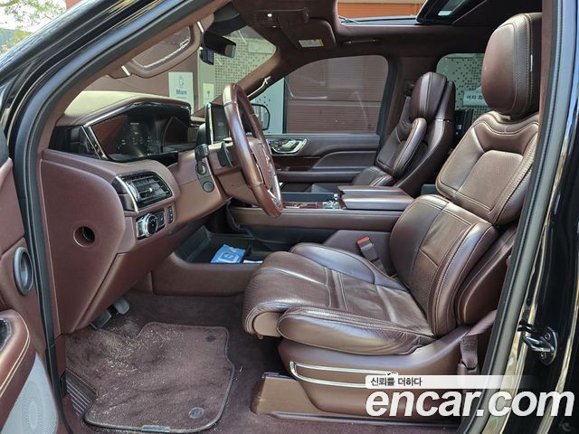Lincoln Navigator (IV) 3.5L (8-Seater) 2019 — фото 7