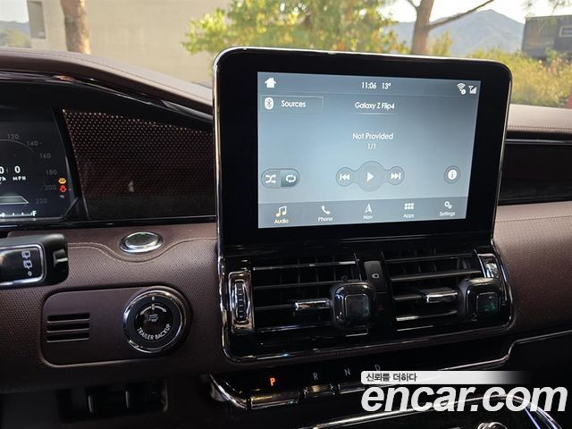Lincoln Navigator (IV) 3.5L (8-Seater) 2019 — фото 9