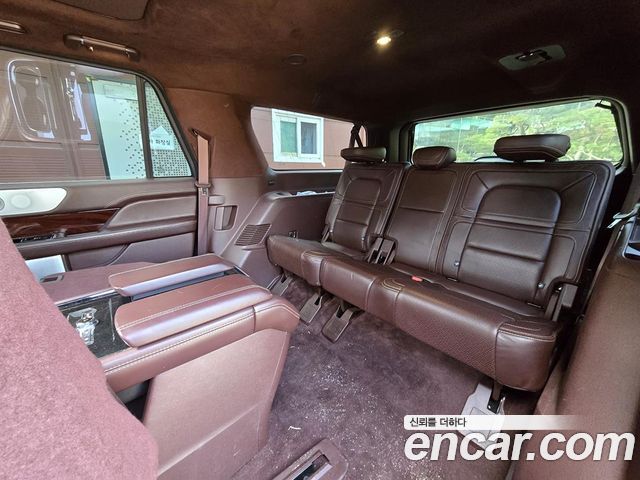 Lincoln Navigator (IV) 3.5L (8-Seater) 2019 — фото 20