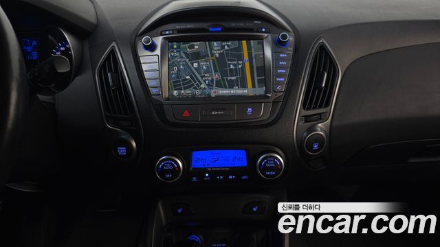 Hyundai Tucson ix Diesel(e-VGT) 2WD Smart special 2014 — фото 13