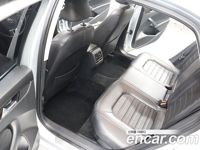 Volkswagen Passat 1.8 TSI B7 2015 — фото 22