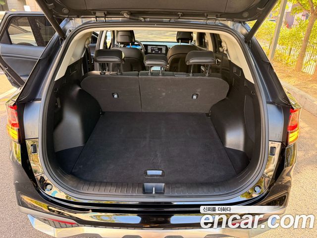Kia Sportage (V) Signature 2WD 2022 — фото 8