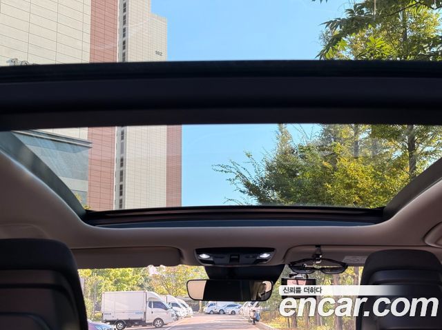 Kia Sportage (V) Signature 2WD 2022 — фото 10