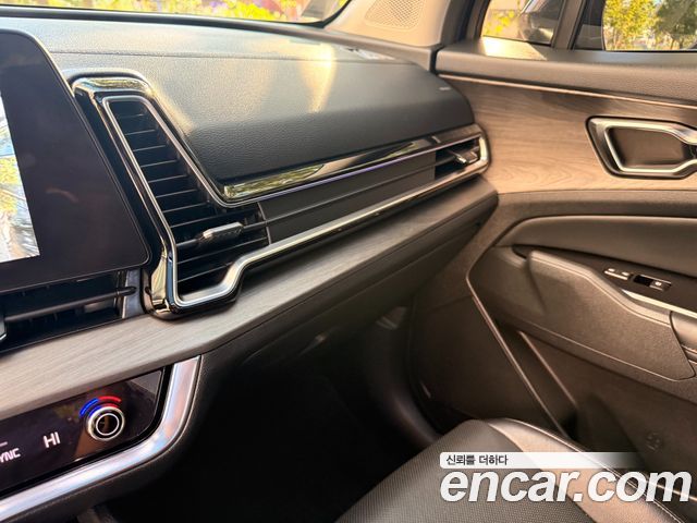 Kia Sportage (V) Signature 2WD 2022 — фото 17