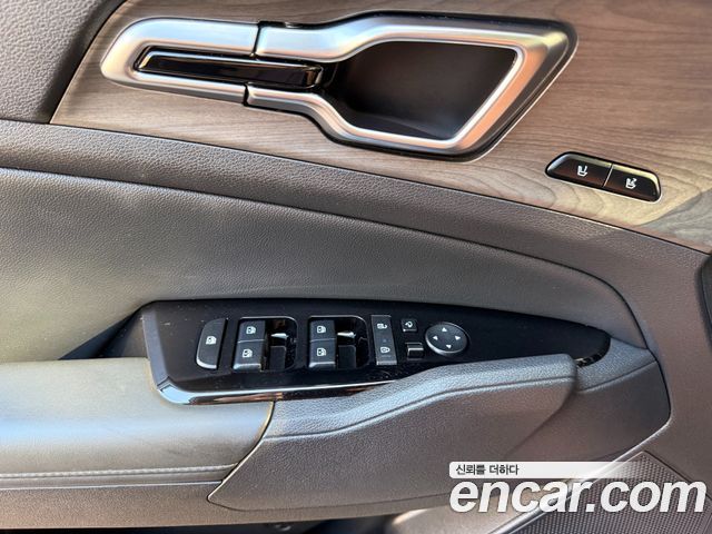 Kia Sportage (V) Signature 2WD 2022 — фото 21