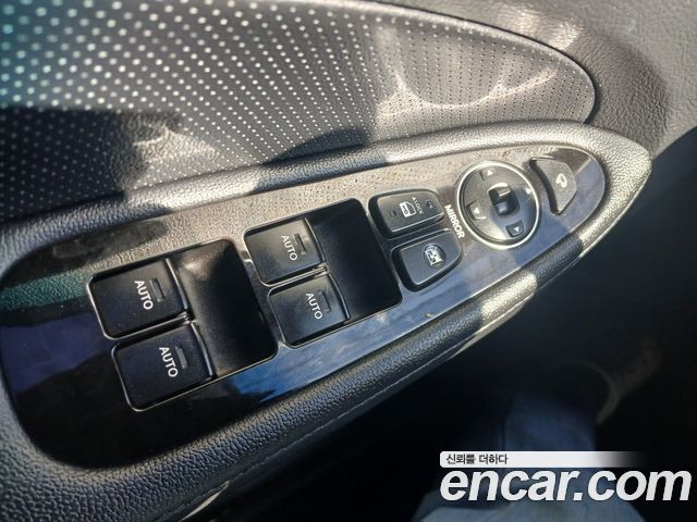 Hyundai Genesis BH 330 Luxury Standard 2012 — фото 21