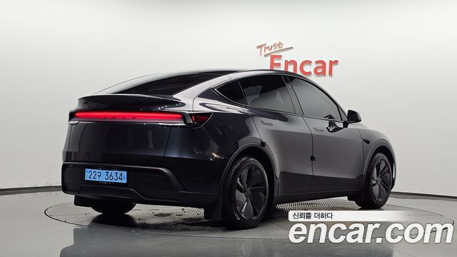 Tesla Model Y Premium RWD 2026 — фото 2