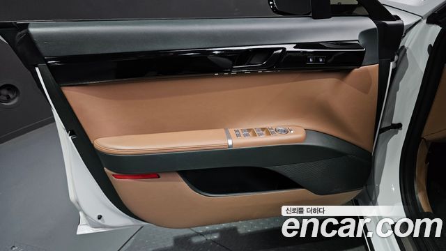 Hyundai Grandeur Hybrid (GN7) Exclusive 2023 — фото 24