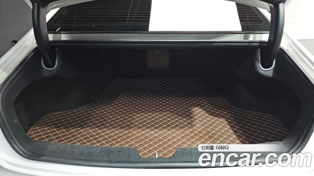 Hyundai Grandeur Hybrid (GN7) Exclusive 2023 — фото 35