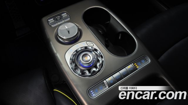 Genesis GV60 Performance AWD 2022 — фото 9