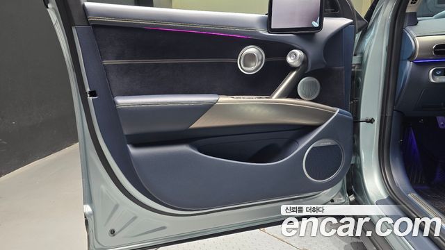 Genesis GV60 Performance AWD 2022 — фото 24