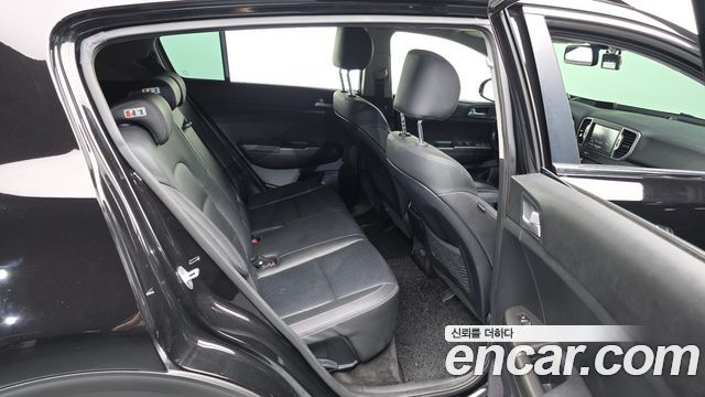 Kia Sportage (IV) Gasoline 2.0 2WD Noblesse 2018 — фото 12