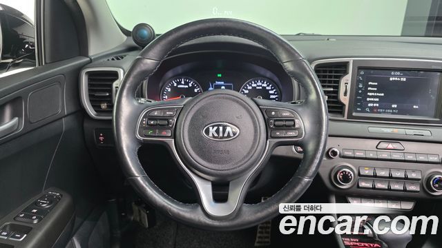Kia Sportage (IV) Gasoline 2.0 2WD Noblesse 2018 — фото 13