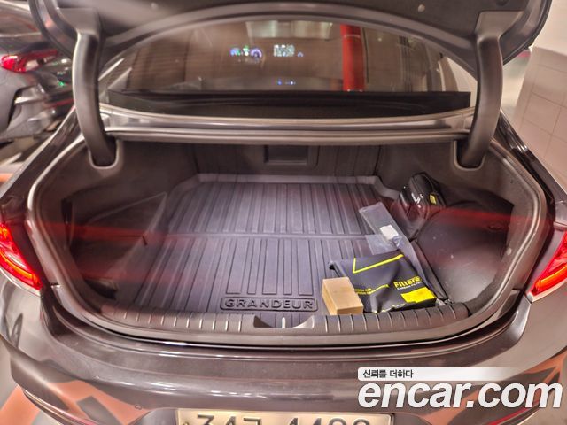 Hyundai Grandeur Hybrid (IG) Exclusive Special 2019 — фото 21