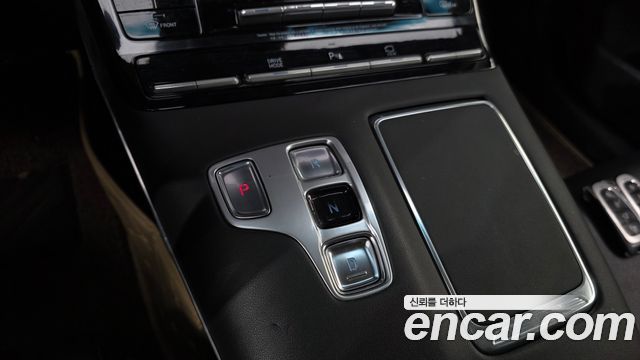 Hyundai Grandeur (IG) 3.0 LPi (Taxi) example 2020 — фото 9
