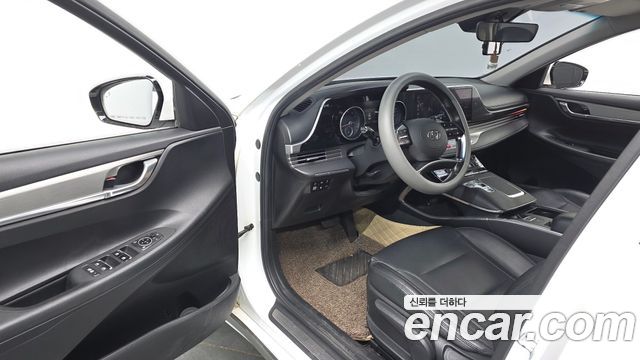 Hyundai Grandeur (IG) 3.0 LPi (Taxi) example 2020 — фото 10