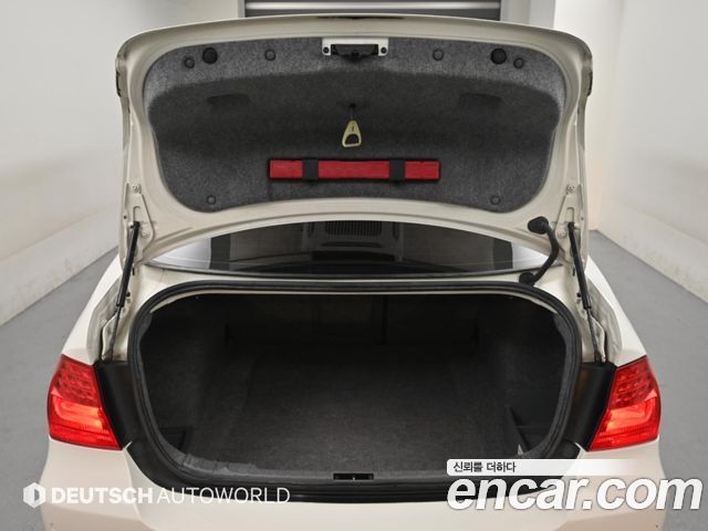 BMW 3 Series (E90) 320d Sedan Navi Package 2011 — фото 23