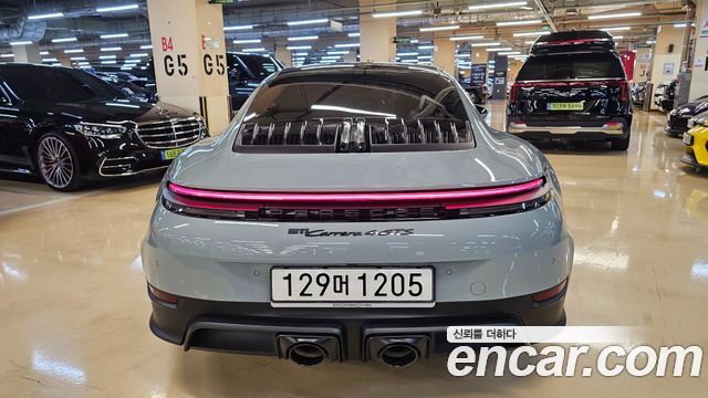 Porsche 911 (992) Carrera 4 GTS 2025 — фото 4