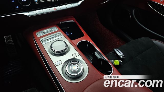 Genesis GV70 2.5T Gasoline AWD 2022 — фото 9