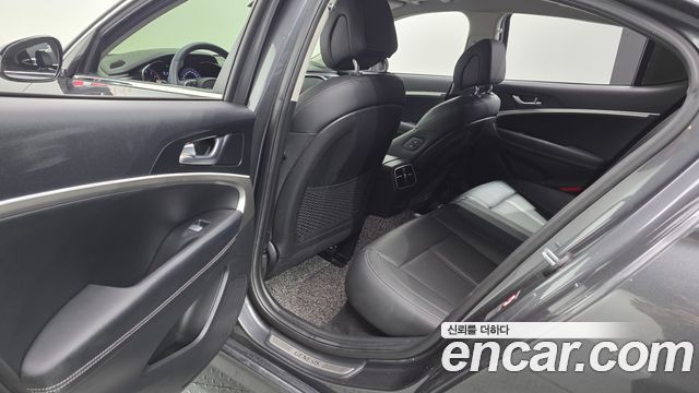 Genesis G70 2.0T Advanced 2019 — фото 17