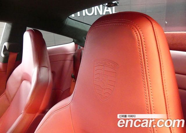 Porsche 911 (992) Carrera 4 GTS 2026 — фото 21